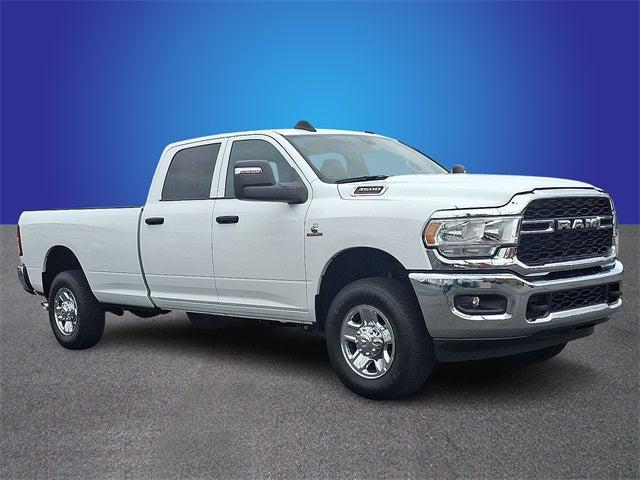 2023 RAM 3500 Tradesman Crew Cab 4x4 8 Box