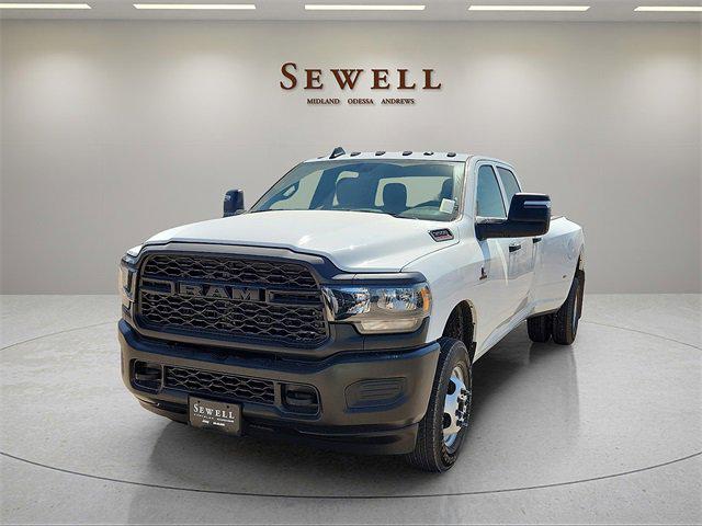 2024 RAM 3500 Tradesman Crew Cab 4x4 8 Box