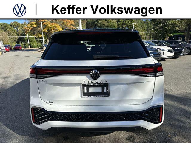 2026 Volkswagen Tiguan SE R-Line Black
