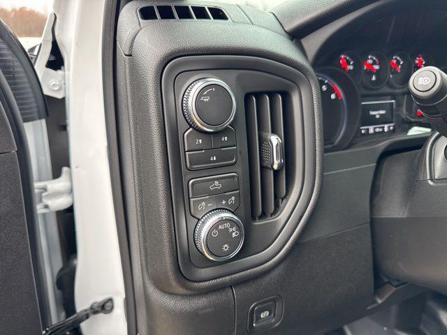 2026 GMC Sierra 3500HD Pro