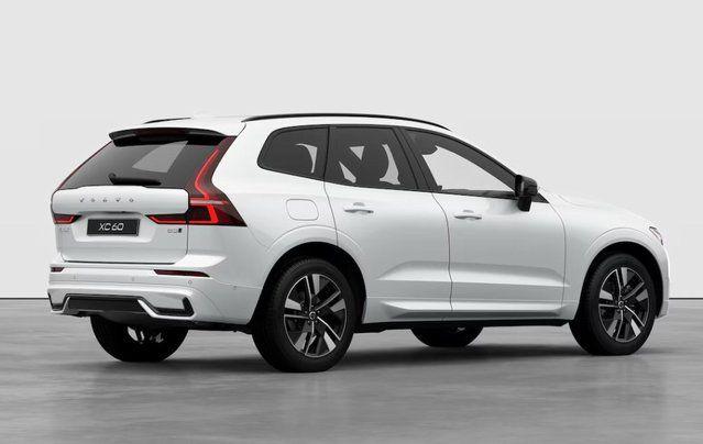 2026 Volvo XC60 B5 Plus
