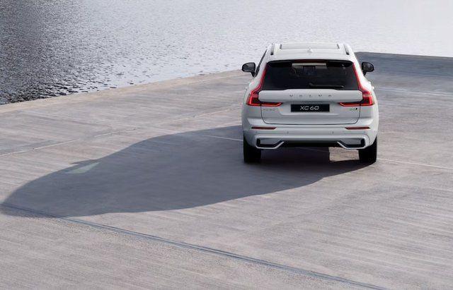 2026 Volvo XC60 B5 Plus