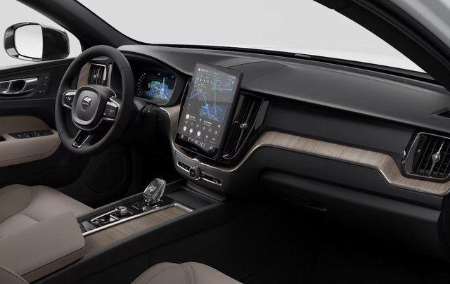 2026 Volvo XC60 B5 Plus