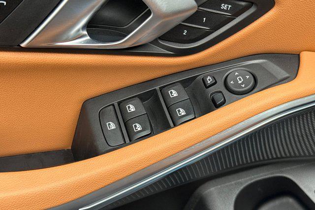 2025 BMW 3 Series 330i Sedan