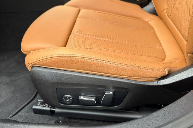 2025 BMW 3 Series 330i Sedan