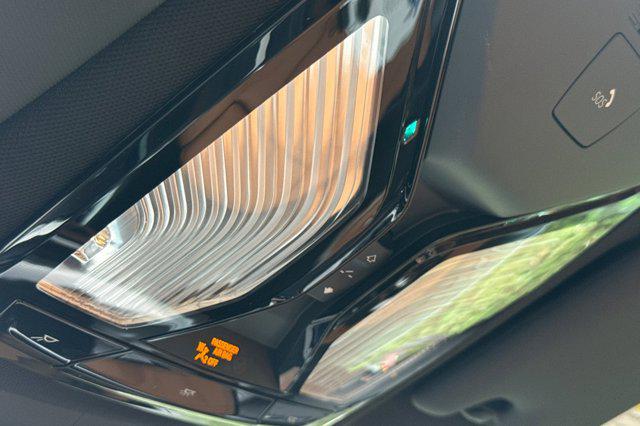 2025 BMW 3 Series 330i Sedan