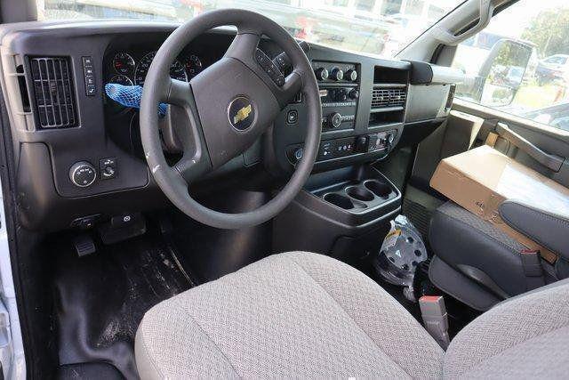 2025 Chevrolet Express Cutaway 4500 Van