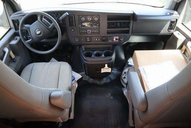2025 Chevrolet Express Cutaway 4500 Van