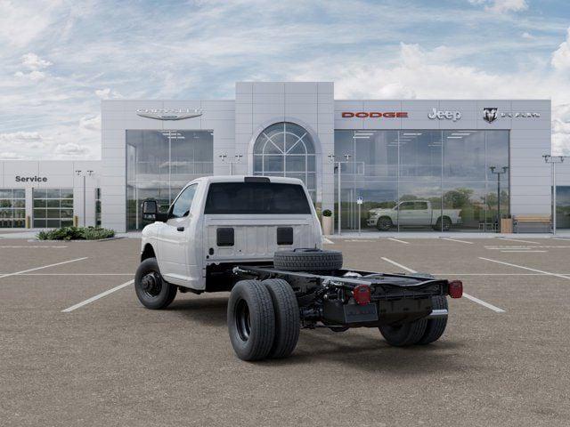 2026 RAM Ram 3500 Chassis Cab RAM 3500 TRADESMAN CHASSIS REGULAR CAB 4X4 84 CA