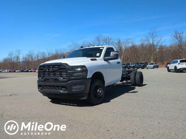 2026 RAM Ram 3500 Chassis Cab RAM 3500 TRADESMAN CHASSIS REGULAR CAB 4X4 84 CA 2026 RAM Ram 3500 Chassis Cab RAM 3500 TRADESMAN CHASSIS REGULAR CAB 4X4 84 CA