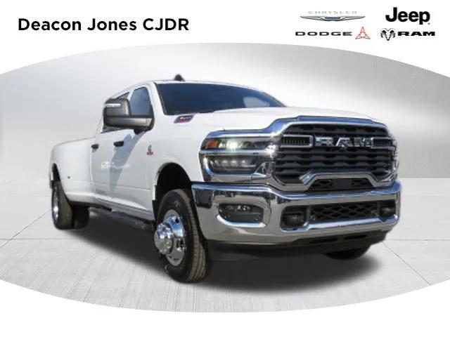2026 RAM Ram 3500 RAM 3500 TRADESMAN CREW CAB 4X4 8 BOX
