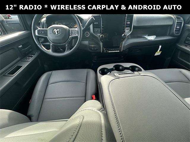 2026 RAM Ram 5500 Chassis Cab RAM 5500 TRADESMAN CHASSIS CREW CAB 4X4 84 CA