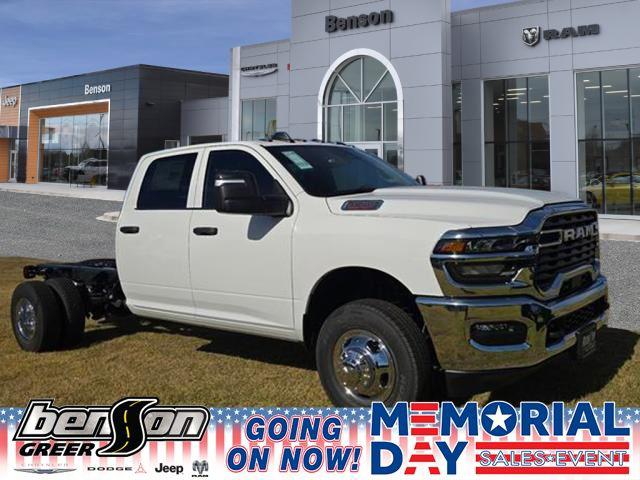 2026 RAM Ram 3500 Chassis Cab RAM 3500 TRADESMAN CREW CAB CHASSIS 4X4 60 CA