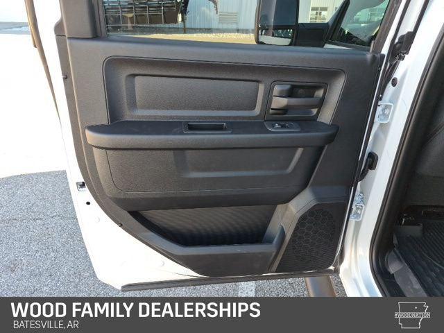 2026 Ram 2500 Tradesman Crew Cab 4x2 6'4" Box