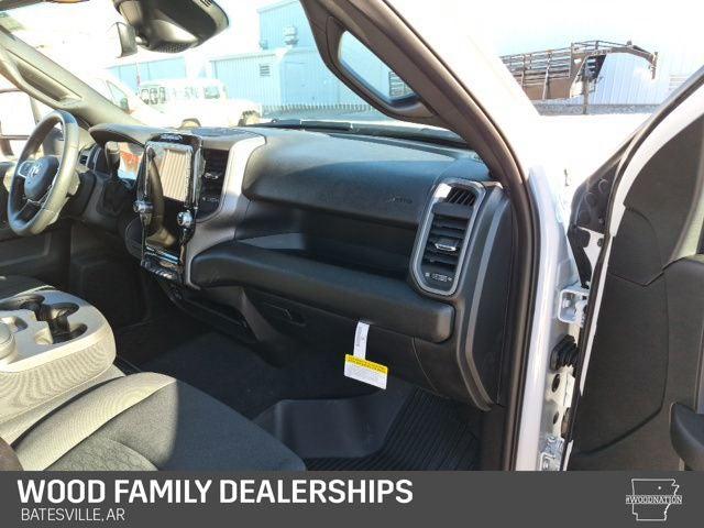 2026 Ram 2500 Tradesman Crew Cab 4x2 6'4" Box