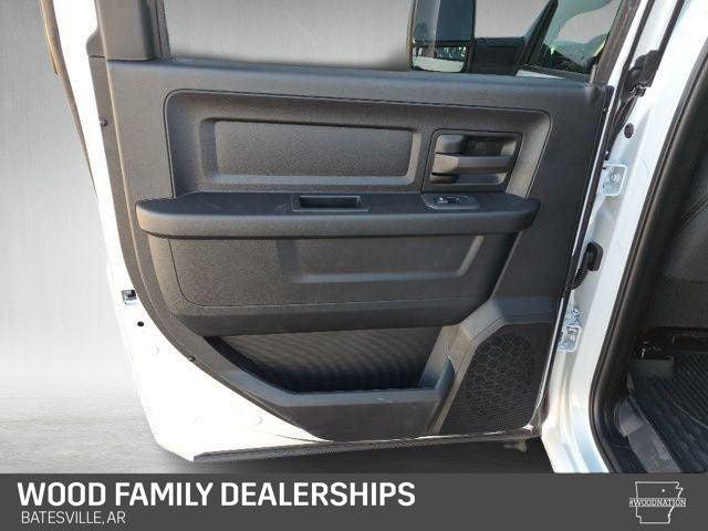 2026 Ram 2500 Tradesman Crew Cab 4x2 6'4" Box