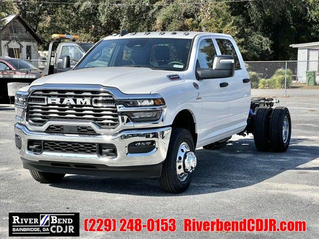 2026 RAM Ram 3500 Chassis Cab RAM 3500 TRADESMAN CREW CAB CHASSIS 4X4 60 CA 2026 RAM Ram 3500 Chassis Cab RAM 3500 TRADESMAN CREW CAB CHASSIS 4X4 60 CA