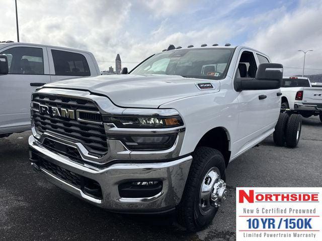 2026 RAM Ram 3500 Chassis Cab RAM 3500 TRADESMAN CREW CAB CHASSIS 4X4 60 CA