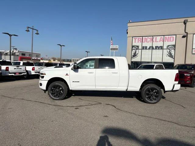 2026 RAM Ram 3500 RAM 3500 LARAMIE MEGA CAB 4X4 64 BOX 2026 RAM Ram 3500 RAM 3500 LARAMIE MEGA CAB 4X4 64 BOX