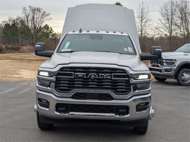 2026 RAM Ram 3500 Chassis Cab RAM 3500 TRADESMAN CREW CAB CHASSIS 4X4 60 CA