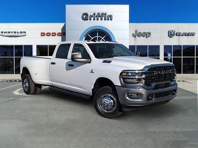 2026 RAM Ram 3500 RAM 3500 TRADESMAN CREW CAB 4X4 8 BOX