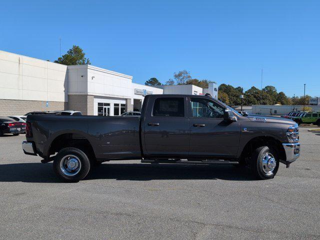 2026 RAM Ram 3500 RAM 3500 TRADESMAN CREW CAB 4X4 8 BOX 2026 RAM Ram 3500 RAM 3500 TRADESMAN CREW CAB 4X4 8 BOX