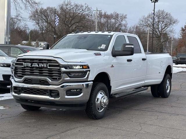2026 Ram 3500 Tradesman Crew Cab 4x4 8' Box