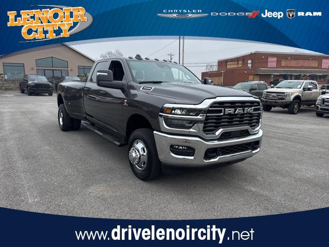 2026 RAM Ram 3500 RAM 3500 TRADESMAN CREW CAB 4X4 8 BOX