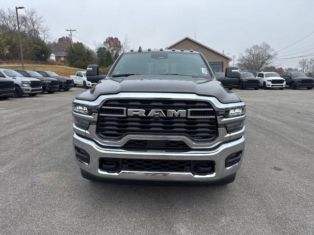 2026 RAM Ram 3500 RAM 3500 TRADESMAN CREW CAB 4X4 8 BOX
