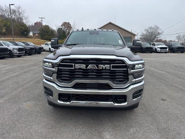 2026 RAM Ram 3500 RAM 3500 TRADESMAN CREW CAB 4X4 8 BOX