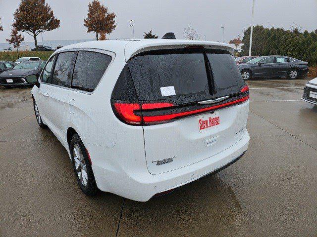 2026 Chrysler Pacifica PACIFICA LIMITED 2026 Chrysler Pacifica PACIFICA LIMITED