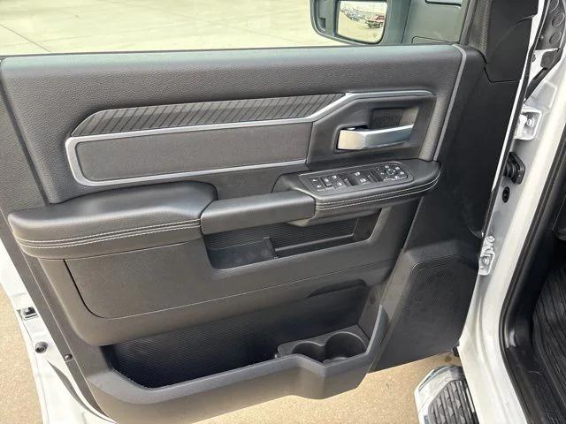 2026 RAM Ram 3500 RAM 3500 BIG HORN CREW CAB 4X4 8 BOX