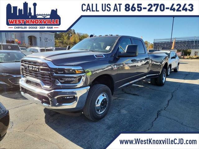 2026 RAM Ram 3500 RAM 3500 TRADESMAN CREW CAB 4X4 8 BOX