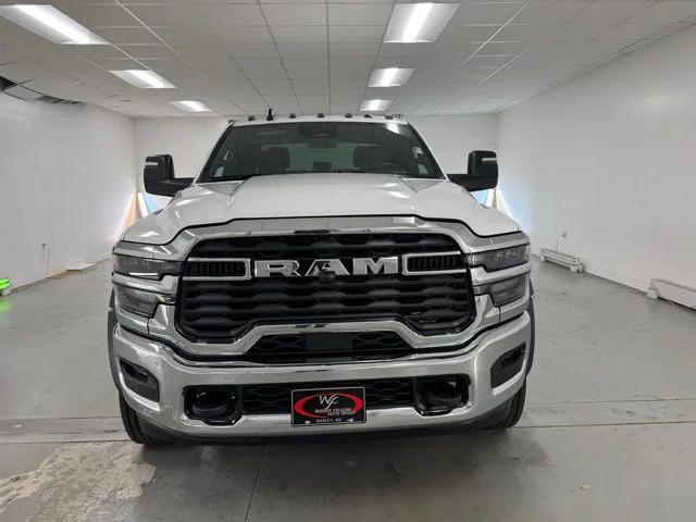 2026 RAM Ram 5500 Chassis Cab RAM 5500 TRADESMAN CHASSIS CREW CAB 4X4 60 CA 2026 RAM Ram 5500 Chassis Cab RAM 5500 TRADESMAN CHASSIS CREW CAB 4X4 60 CA