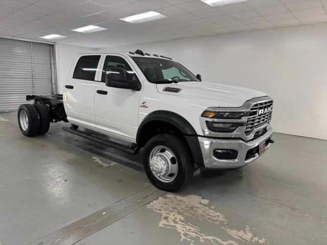 2026 RAM Ram 5500 Chassis Cab RAM 5500 TRADESMAN CHASSIS CREW CAB 4X4 60 CA 2026 RAM Ram 5500 Chassis Cab RAM 5500 TRADESMAN CHASSIS CREW CAB 4X4 60 CA