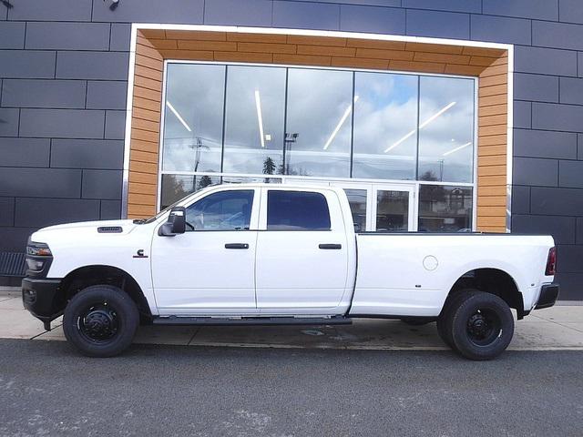2026 RAM Ram 3500 RAM 3500 TRADESMAN CREW CAB 4X4 8 BOX