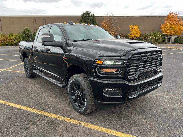 2026 RAM Ram 2500 RAM 2500 BLACK EXPRESS CREW CAB 4X4 64 BOX 2026 RAM Ram 2500 RAM 2500 BLACK EXPRESS CREW CAB 4X4 64 BOX