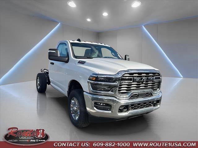 2026 RAM Ram 3500 Chassis Cab RAM 3500 TRADESMAN CHASSIS REGULAR CAB 4X4 60 CA
