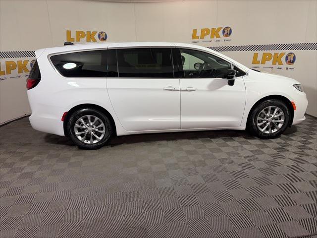 2026 Chrysler Pacifica PACIFICA LIMITED