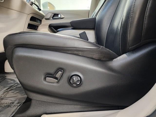 2022 Chrysler Pacifica Touring L 2022 Chrysler Pacifica Touring L