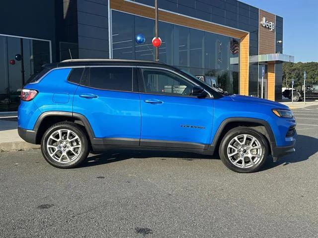 2025 Jeep Compass Limited 4x4 2025 Jeep Compass Limited 4x4