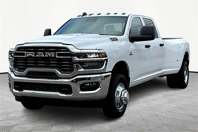 2026 RAM Ram 3500 RAM 3500 TRADESMAN CREW CAB 4X4 8 BOX