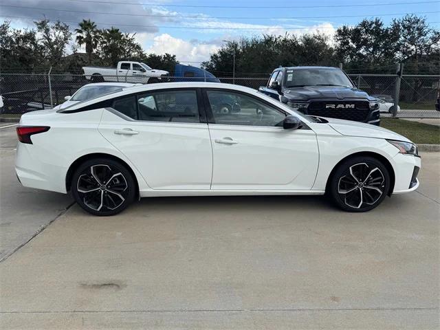 2024 Nissan Altima SR FWD