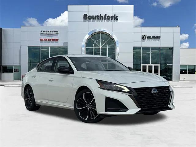 2024 Nissan Altima SR FWD