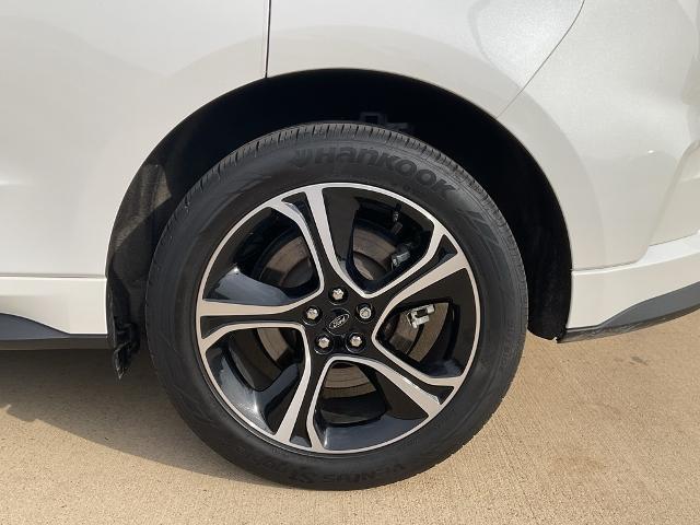 2022 Ford Edge ST