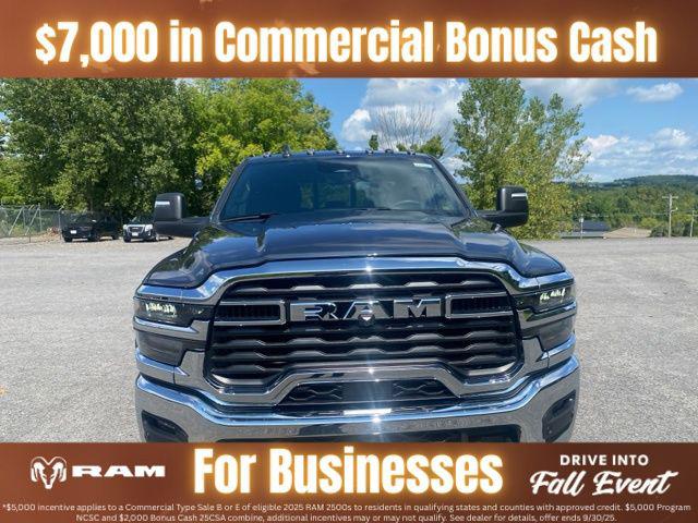 2025 RAM Ram 2500 RAM 2500 TRADESMAN CREW CAB 4X4 8 BOX