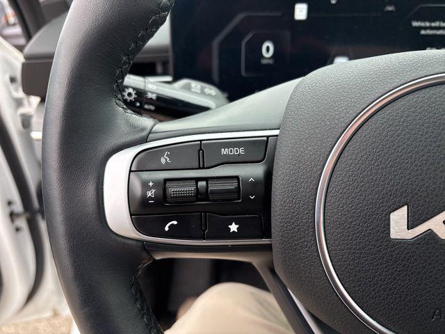 2025 Kia K5 EX