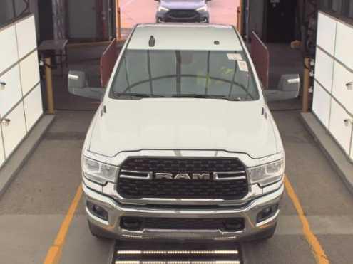2024 RAM 2500 Big Horn Crew Cab 4x4 64 Box