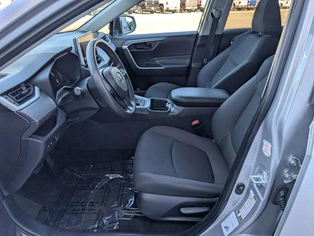 2024 Toyota RAV4 LE 2024 Toyota RAV4 LE