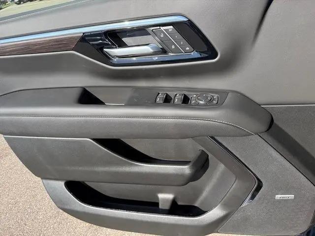 2026 Chevrolet Tahoe 4WD Premier
